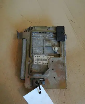 Volkswagen Golf III Engine control unit/module 0281001649