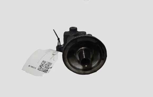 Nissan X-Trail T30 Oil filter mounting bracket 15238BN300