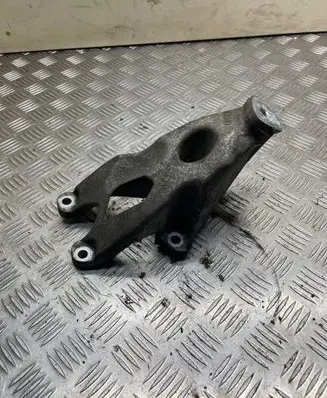 Audi A4 S4 B8 8K Engine mounting bracket 8k0199307