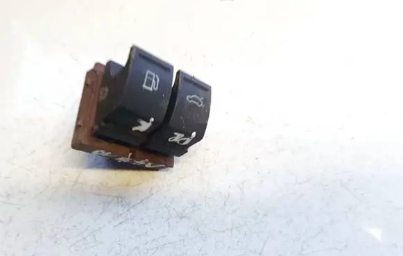 Volkswagen PASSAT B6 Fuel tank opening switch 3c0959903b