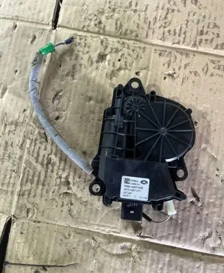 Land Rover Range Rover Sport L494 Tailgate/trunk/boot lift motor C16940101 DK62404C10AB