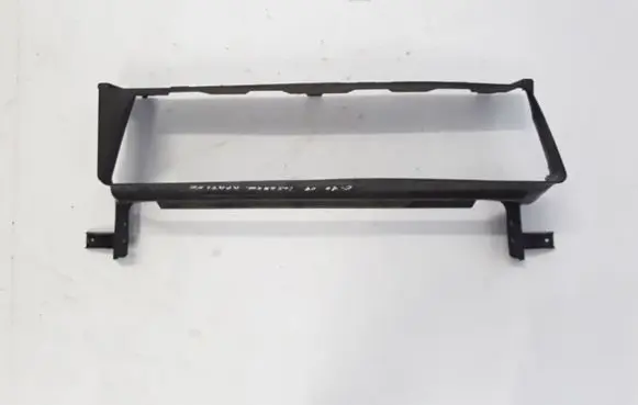 Volvo C70 Intercooler air channel guide 