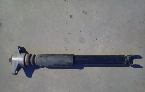 Hyundai i30 Rear shock absorber/damper