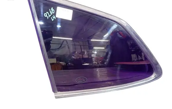 Subaru Outback Rear side window