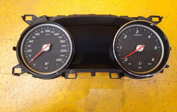Mercedes-Benz E W213 Speedometer (instrument cluster) A2139007525