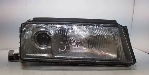 Skoda Octavia Mk1 (1U) Headlight/headlamp 24608600