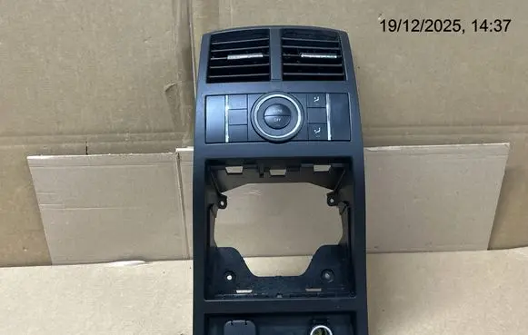 Mercedes-Benz GL X164 Center console A1648209389 16876154