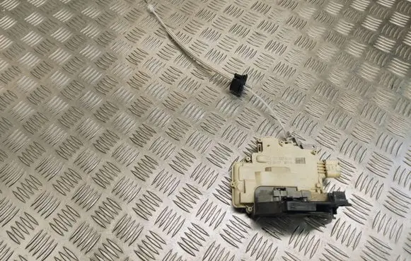 Audi Q7 4L Front door lock 3C1837016A