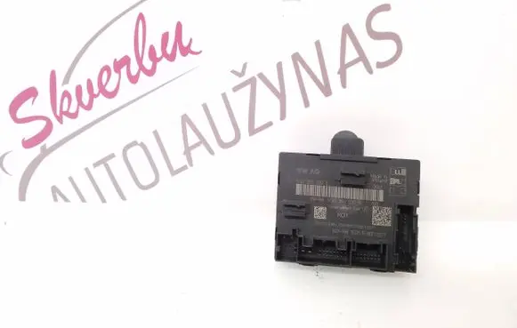 Volkswagen PASSAT B8 Door control unit/module 5Q0959592E 5Q0959592B P10125481