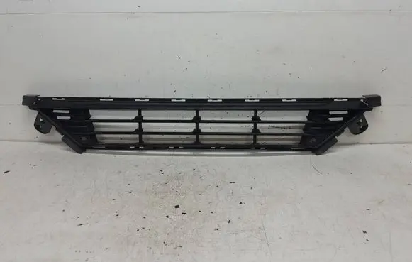 Volvo S60 Front bumper lower grill 32293970