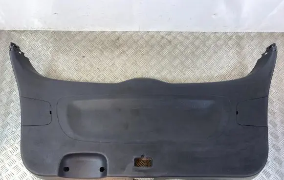 KIA Sorento Tailgate trim