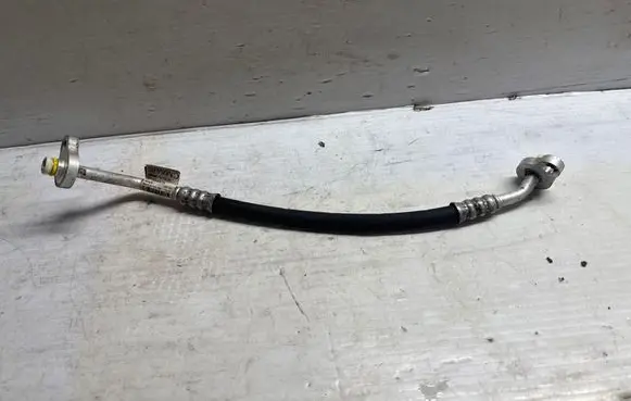 Volvo XC40 Air conditioning (A/C) pipe/hose 8888767635 31694875 18W381