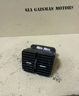 Opel Zafira A Rear air vent grill 13144753