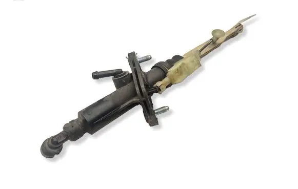 Volvo V70 Clutch master cylinder 8636540 9472979