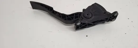 Nissan Pathfinder R51 Accelerator throttle pedal 18002EA000 6PV93390101