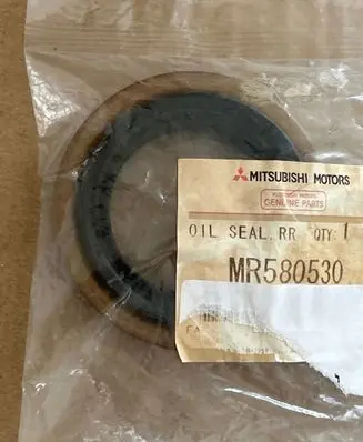 Mitsubishi L200 Rear suspension assembly kit set MR580530