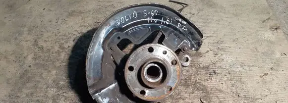 Volvo S60 Front wheel hub