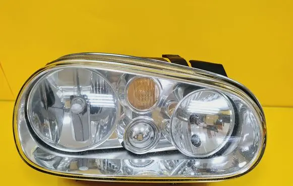 Volkswagen Golf IV Headlight/headlamp 1J1941016B