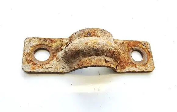 Hyundai Trajet Sway bar bush bracket, front 