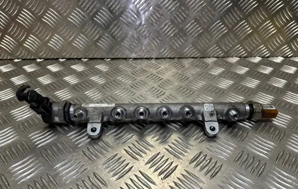 Volkswagen Tiguan Fuel main line pipe 03L130089