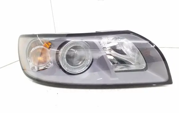 Volvo V50 Headlight/headlamp 31335222 0301198204