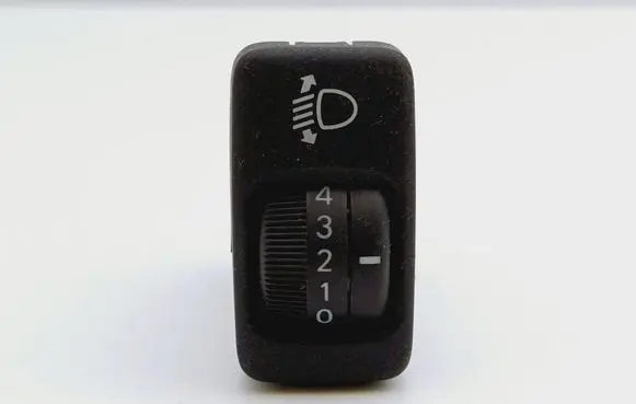 Toyota Avensis T220 Headlight level height control switch