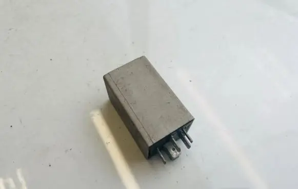 Renault Laguna I Other relay 7700811860