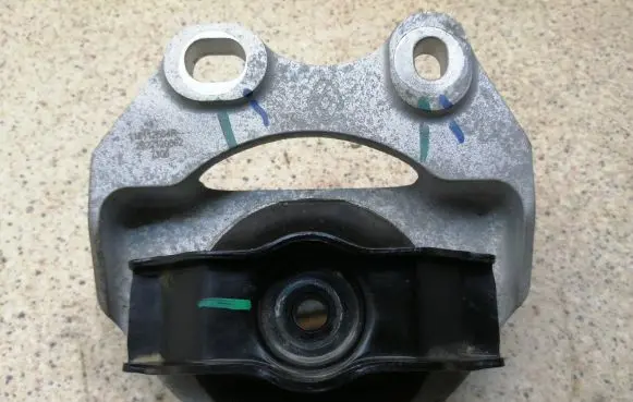 Dacia Spring Engine mount bracket 112112664R