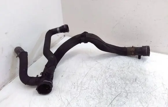Audi A4 S4 B8 8K Engine coolant pipe/hose 8K0122293F