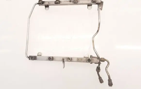 Audi A8 S8 D2 4D Fuel main line pipe 077133681G 077133681
