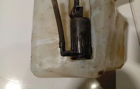 Fiat Doblo Windscreen/windshield washer pump 