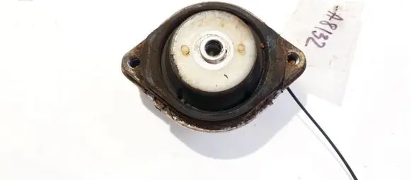 Audi A6 S6 C5 4B Engine mount bracket