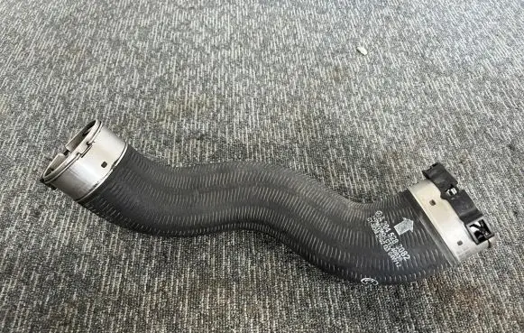 Mercedes-Benz C W204 Intercooler hose/pipe A2045283082