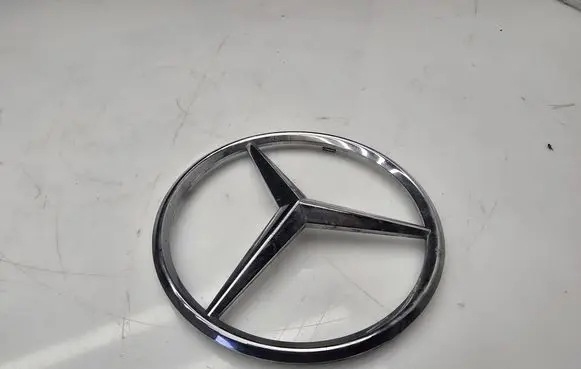 Mercedes-Benz Sprinter W906 Manufacturer badge logo/emblem A9068170016