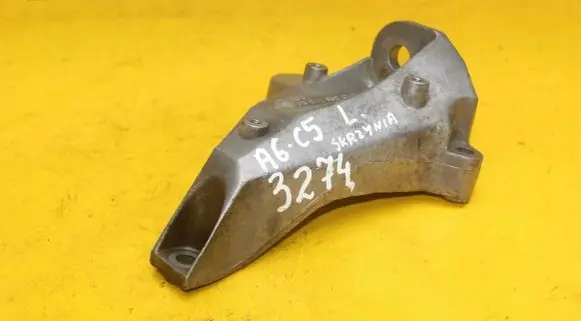 Audi A6 S6 C5 4B Gearbox mounting bracket 8D0399113AT