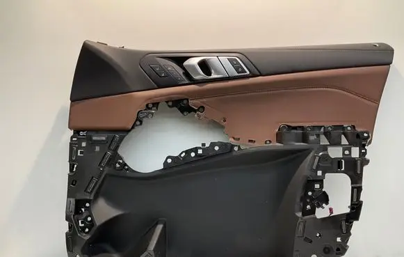 BMW X5 G05 Front door card panel trim 