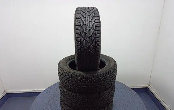 Volkswagen New Beetle R17 winter tire 3528704879243