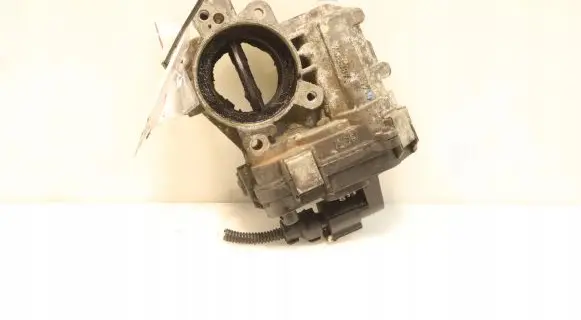 Opel Astra H Throttle body valve 