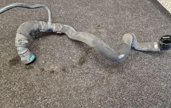 Land Rover Range Rover Sport L494 Engine coolant pipe/hose HPLA8C481AA