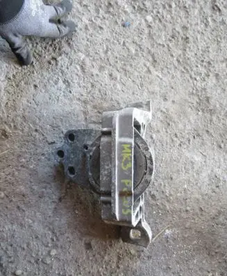 Ford Focus Engine mount bracket CV616F012EB