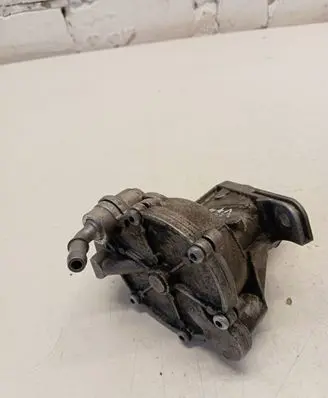 Volvo V70 Vacuum pump 074145100D