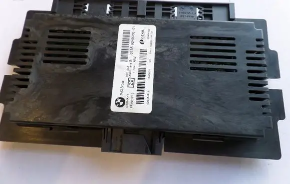 BMW 1 E81 E87 Light module LCM 9249086