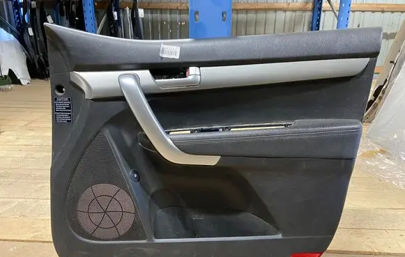 KIA Sorento Front door card panel trim 823202P000