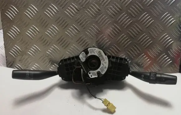 Multifunctional control switch/knob