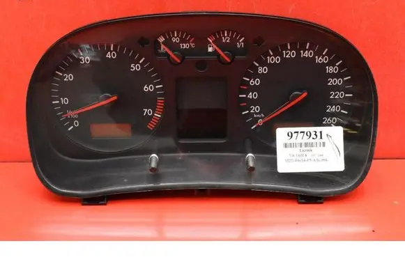 Volkswagen Golf IV Speedometer (instrument cluster) 1J0920822A
