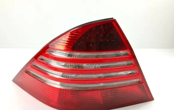 Mercedes-Benz S W220 Rear/tail lights A2208200764