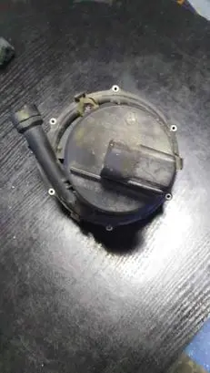 BMW 5 E39 Secondary air pump 72216628