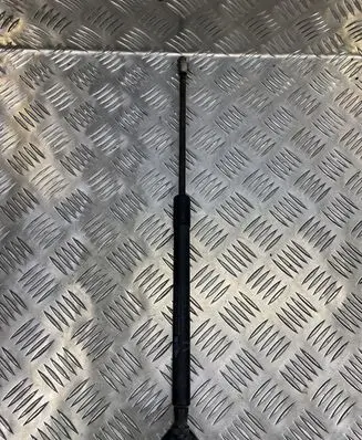 Toyota Yaris Tailgate strut 689500D021