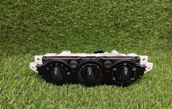 Ford Focus Climate control unit 7M5T19980AB P6960733600 69607336