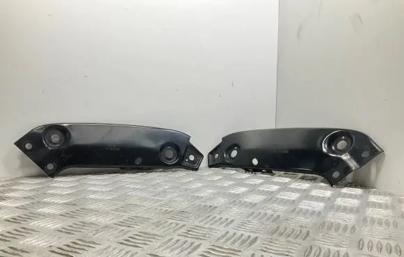 Radiator support slam panel bracket